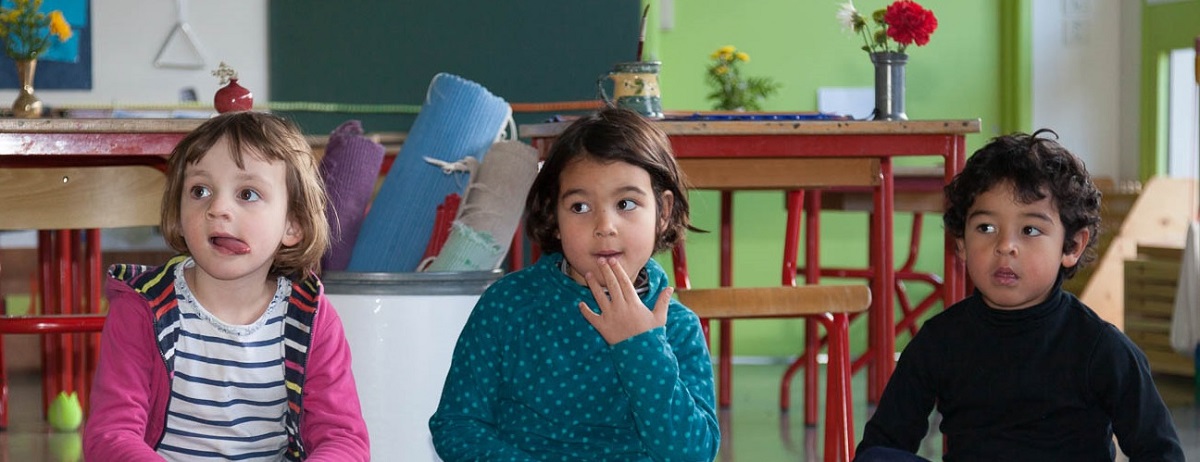 formation enseignants enfants concentrés classe publique montessori